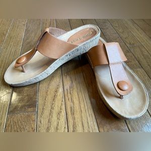 Tan Kork-Ease women’s leather and cork sandals, size 8/39